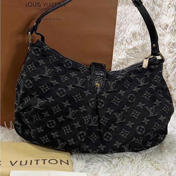 SOLD Authentic LOUIS VUITTON MAHINA XS DENIM MONOGRAM HOBO TOTE - Picture 3 of 8